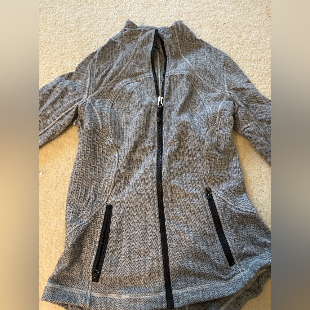 Lululemon Grey Herringbone Stretch Zipper Jacket size medium
